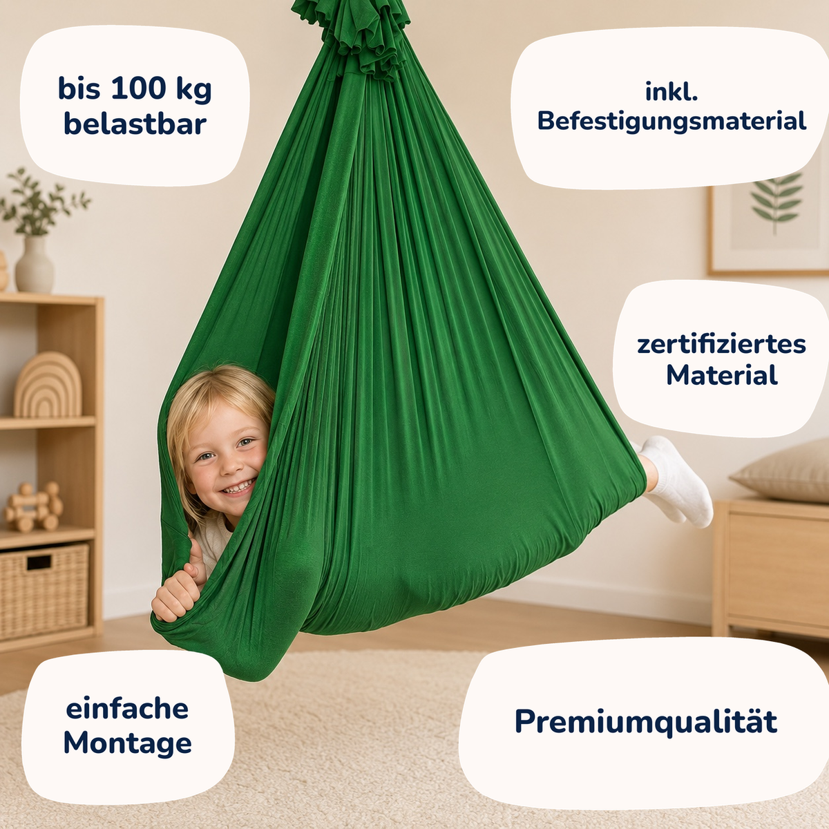 Mädchen sitzt eingehüllt im dunkelgrünen Tuch im Kinderzimmer, ringsum fünf Hinweise: bis 100 kg belastbar, inklusive Befestigungsmaterial, zertifiziertes Material, einfache Montage, Premiumqualität